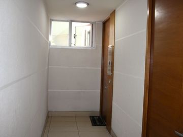 OFICINA, ELIODORO YAÑEZ /TOBALABA, PROVIDENCIA, 40 M2, 4 PRIVADOS, 2 ESTACIONAMIENTOS, METRO