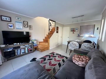VENDE En Condominio Altue 3d,2b,1e En 136/67m2