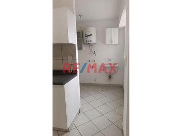 Departamento En Alquiler Ubicado En Barrio Medico De Surquillo