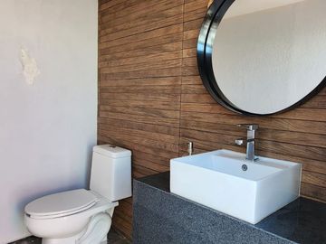 CASA EN VENTA EN SOLARES ACANTHIA