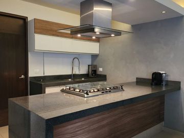 CASA EN VENTA EN SOLARES ACANTHIA