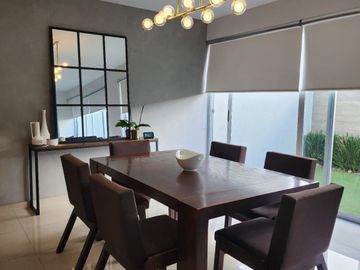 CASA EN VENTA EN SOLARES ACANTHIA