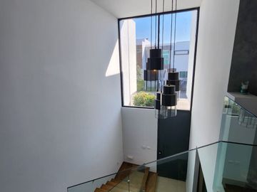 CASA EN VENTA EN SOLARES ACANTHIA