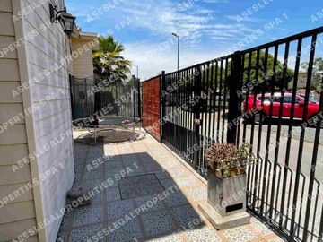 Vende Casa 3 Dormitorios En Original, 2 Baños, 2 Estacionami en Venta