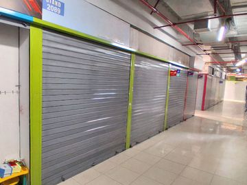 Se Vende Tienda en Malvinas Plaza – 7 m² en el Centro de la Tecnología de la Av. Argentina