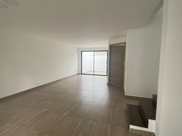 Casa de venta en Conocoto de oportunidad como nueva $106.000