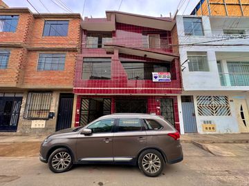 ATENCION INVERSIONISTAS Vendo Casa de 140 m2 + 5 departamentos en SMP