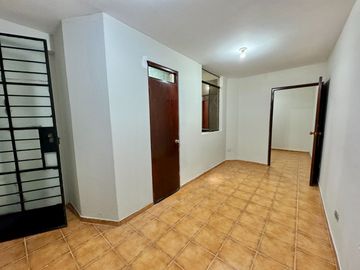 ATENCION INVERSIONISTAS Vendo Casa de 140 m2 + 5 departamentos en SMP