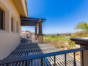 Casa en venta en San José del cabo en campo de golf campestre