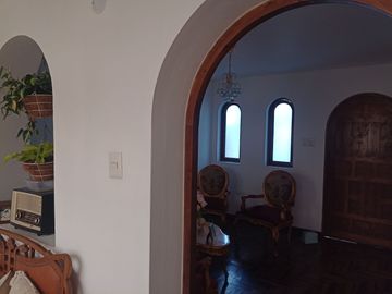 Urb. El Recreo Casa de 309.48m2 ideal para Clínica o Empresa