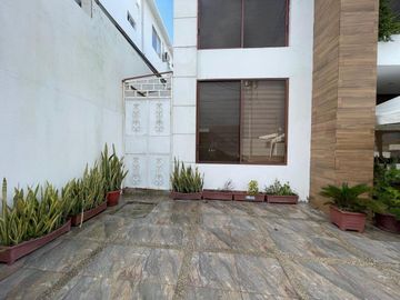 departamento de alquiler en Manta zona sur vp