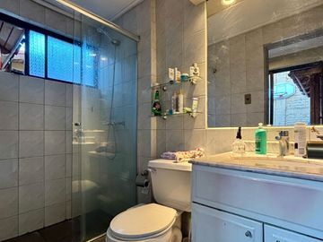 Se Vende Casa 5 Dormitorios, San Miguel, Metro San Miguel