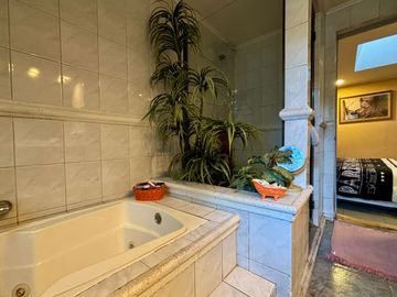 Se Vende Casa 5 Dormitorios, San Miguel, Metro San Miguel