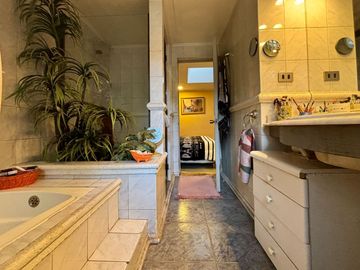 Se Vende Casa 5 Dormitorios, San Miguel, Metro San Miguel