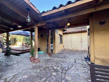 Se Vende Casa 5 Dormitorios, San Miguel, Metro San Miguel