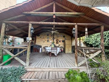Se Vende Casa 5 Dormitorios, San Miguel, Metro San Miguel