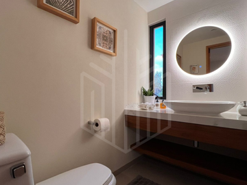 EXCLUSIVO DEPARTAMENTO CON DOBLE FILTRO DE SEGURIDAD EN VENTA EN CLUB DE GOLF VALLESCONDIDO.