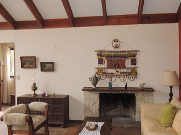 ESTUPENDA CASA EN EL CENTRO DE OLMUE, CALLE O´HIGGINS 5 DORMITORIOS, 4 BAÑOS