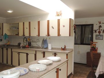 ESTUPENDA CASA EN EL CENTRO DE OLMUE, CALLE O´HIGGINS 5 DORMITORIOS, 4 BAÑOS