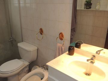 ESTUPENDA CASA EN EL CENTRO DE OLMUE, CALLE O´HIGGINS 5 DORMITORIOS, 4 BAÑOS