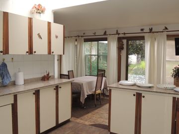 ESTUPENDA CASA EN EL CENTRO DE OLMUE, CALLE O´HIGGINS 5 DORMITORIOS, 4 BAÑOS