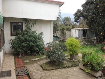 ESTUPENDA CASA EN EL CENTRO DE OLMUE, CALLE O´HIGGINS 5 DORMITORIOS, 4 BAÑOS