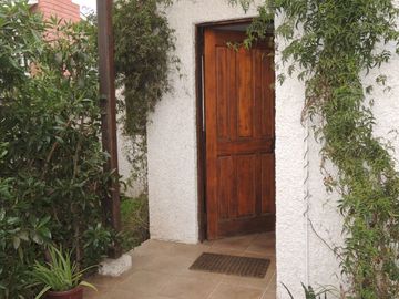 ESTUPENDA CASA EN EL CENTRO DE OLMUE, CALLE O´HIGGINS 5 DORMITORIOS, 4 BAÑOS