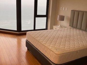 Alquilo departamento flat en el Malecón Cisneros - 170 m2, Vista espectacular, 3 Dorm. US$2,100.00