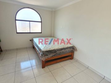 Se Vende Casa De Playa Mas Terreno En Huanchaquito - At 291.05 M2 - Ac 225 M2- 160000 Dolares