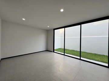 Casa nueva en Coto Los Almendros, Zapopan