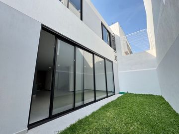 Casa nueva en Coto Los Almendros, Zapopan