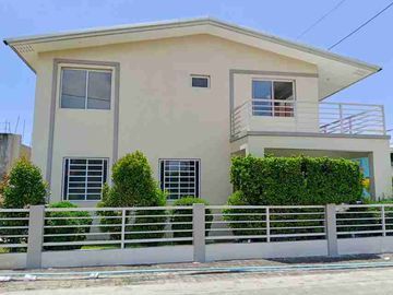 Quality and Affordable Preselling Townhouses  in Tanza Cavite