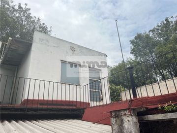 Terreno en Venta en Av. División del Norte CON USO DE SUELO (HC)