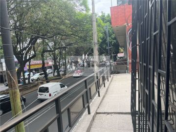 Terreno en Venta en Av. División del Norte CON USO DE SUELO (HC)