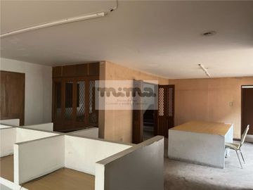 Terreno en Venta en Av. División del Norte CON USO DE SUELO (HC)