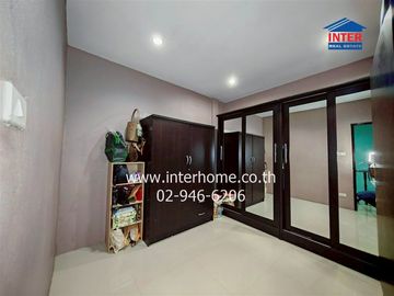 2-storey twin house, 42.3 sq m., Ek Siam-Khlong Yong Village, Khlong Yong-Nakhon Pathom Road (3004), Phutthamonthon, Nakhon Pathom