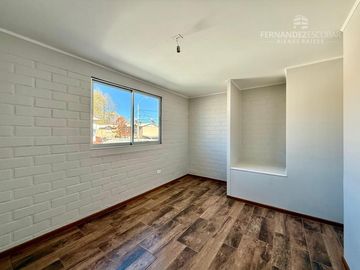 CALLE LARGA - VENDE CASA 3D 1B 2 PISOS - JARDINES DE CALLE LARGA