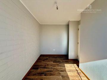 CALLE LARGA - VENDE CASA 3D 1B 2 PISOS - JARDINES DE CALLE LARGA