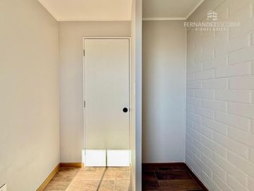 CALLE LARGA - VENDE CASA 3D 1B 2 PISOS - JARDINES DE CALLE LARGA
