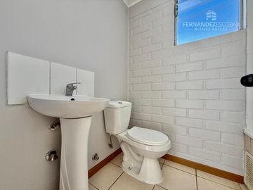 CALLE LARGA - VENDE CASA 3D 1B 2 PISOS - JARDINES DE CALLE LARGA