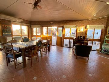 VENTA CASA VILLA CARLOS PAZ , BARRIO SANTA RITA.