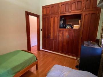 VENTA CASA VILLA CARLOS PAZ , BARRIO SANTA RITA.