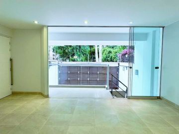 VENDO DEPARTAMENTO FRENTE A PARQUE (SURCO)