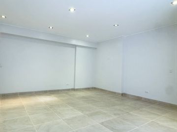 VENDO DEPARTAMENTO FRENTE A PARQUE (SURCO)