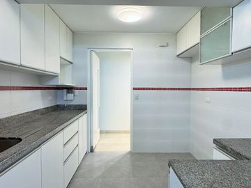 VENDO DEPARTAMENTO FRENTE A PARQUE (SURCO)