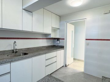 VENDO DEPARTAMENTO FRENTE A PARQUE (SURCO)