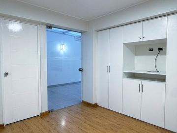 VENDO DEPARTAMENTO FRENTE A PARQUE (SURCO)