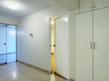 VENDO DEPARTAMENTO FRENTE A PARQUE (SURCO)