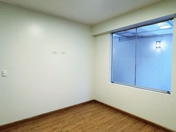 VENDO DEPARTAMENTO FRENTE A PARQUE (SURCO)