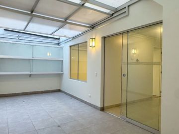 VENDO DEPARTAMENTO FRENTE A PARQUE (SURCO)
